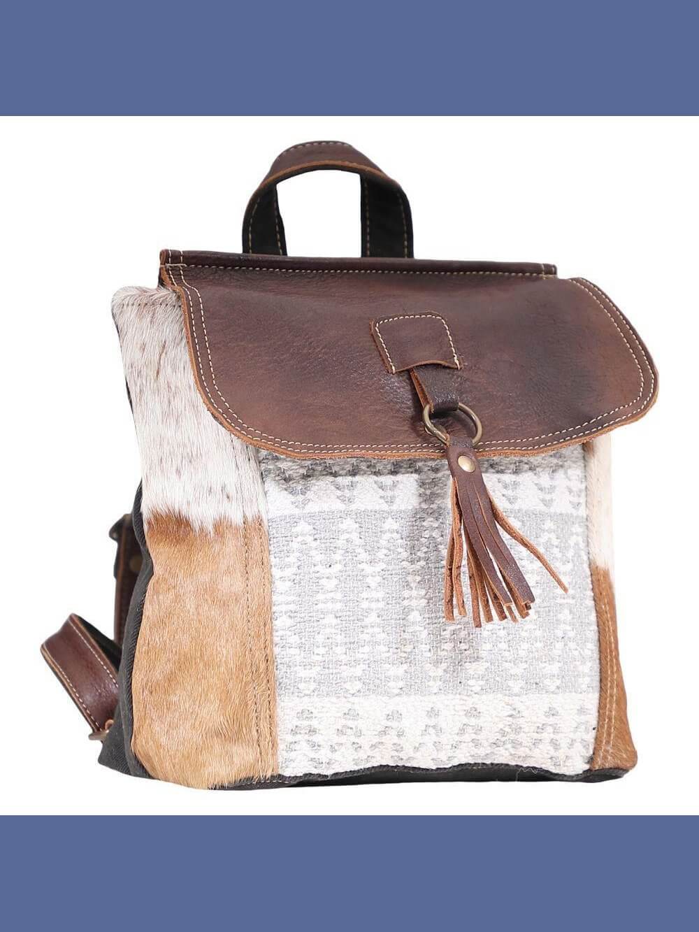 Kasey Leigh Boutique || Myra Bag - Hanging Buckle Backpack
$50.00